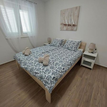 Seashells Apartments Tribunj Трибунь Экстерьер фото