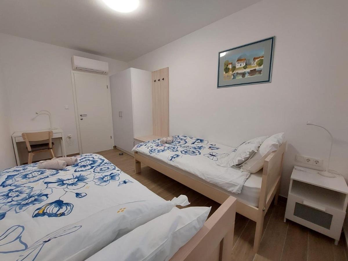 Seashells Apartments Tribunj Трибунь Экстерьер фото